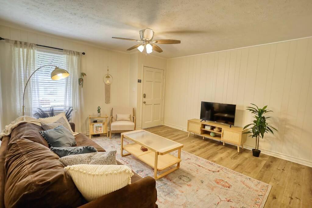 The Bohemian 1/2 Mi From Covington Squareヴィラ エクステリア 写真